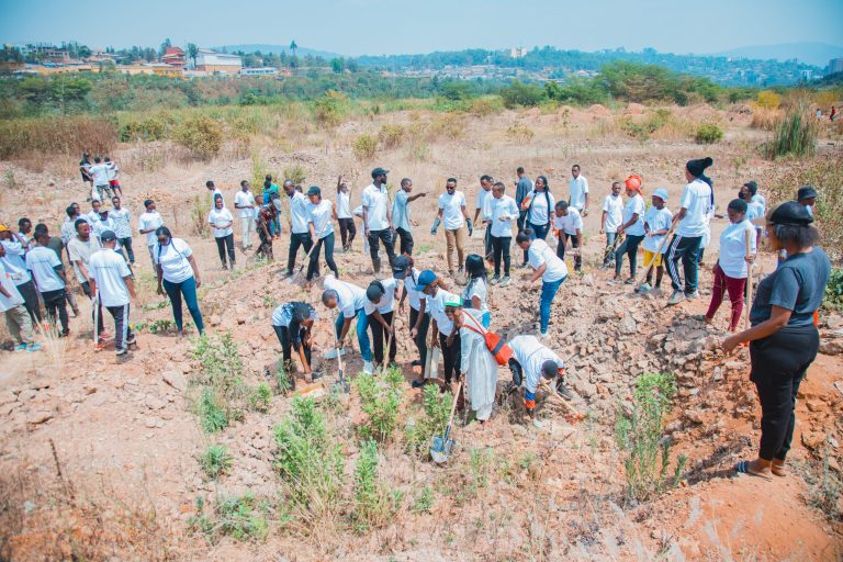 Youth-Led Cleanup Initiatives in Rwanda Pave the Way for Climate Justice